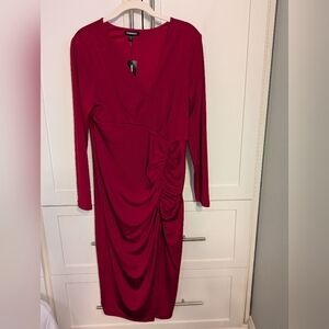 ♥️ 💃🏻NWT Red Ruched Dress From Express Size Large/12